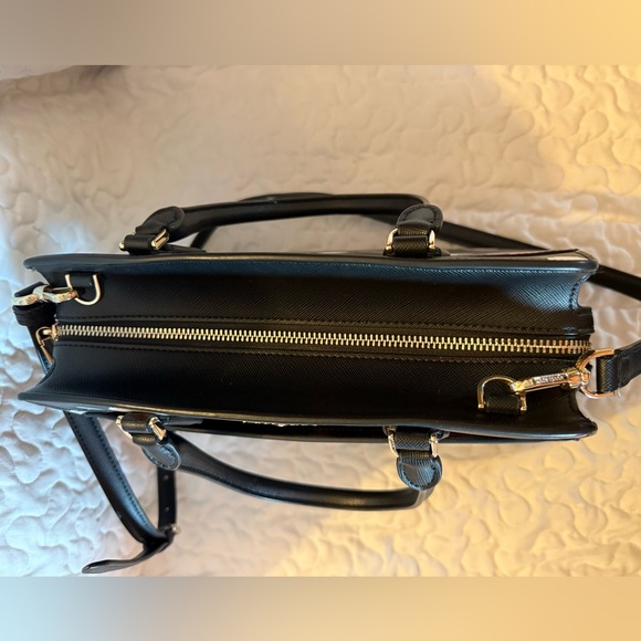 Gorgeous like new Kate Spade medium satchel with beautiful floral print - Picture 3 of 9